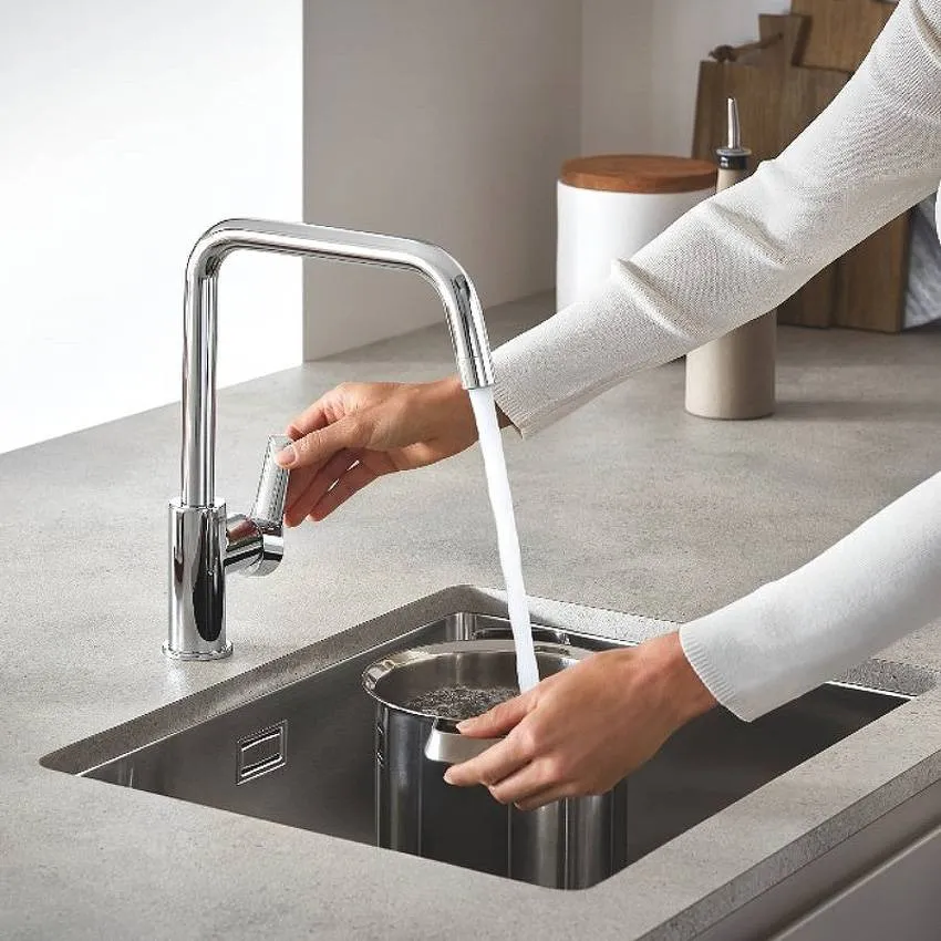 Смеситель для кухни Grohe Eurosmart 30567000 хром изображение